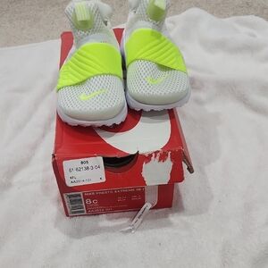 Nike Kids Presto Extreme SE Lime Sneakers